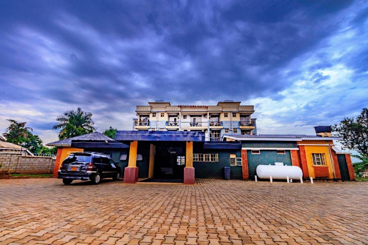 Frontiers Hotel 3*